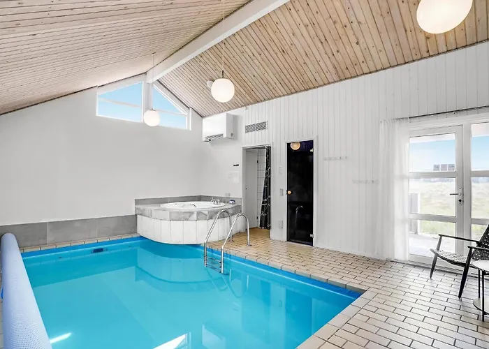 Feriehus Stunning In With Sauna