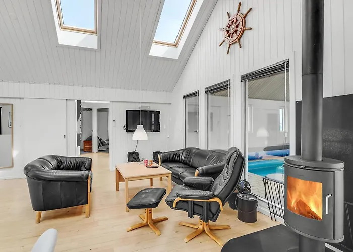 Stunning In With Sauna Feriehus *